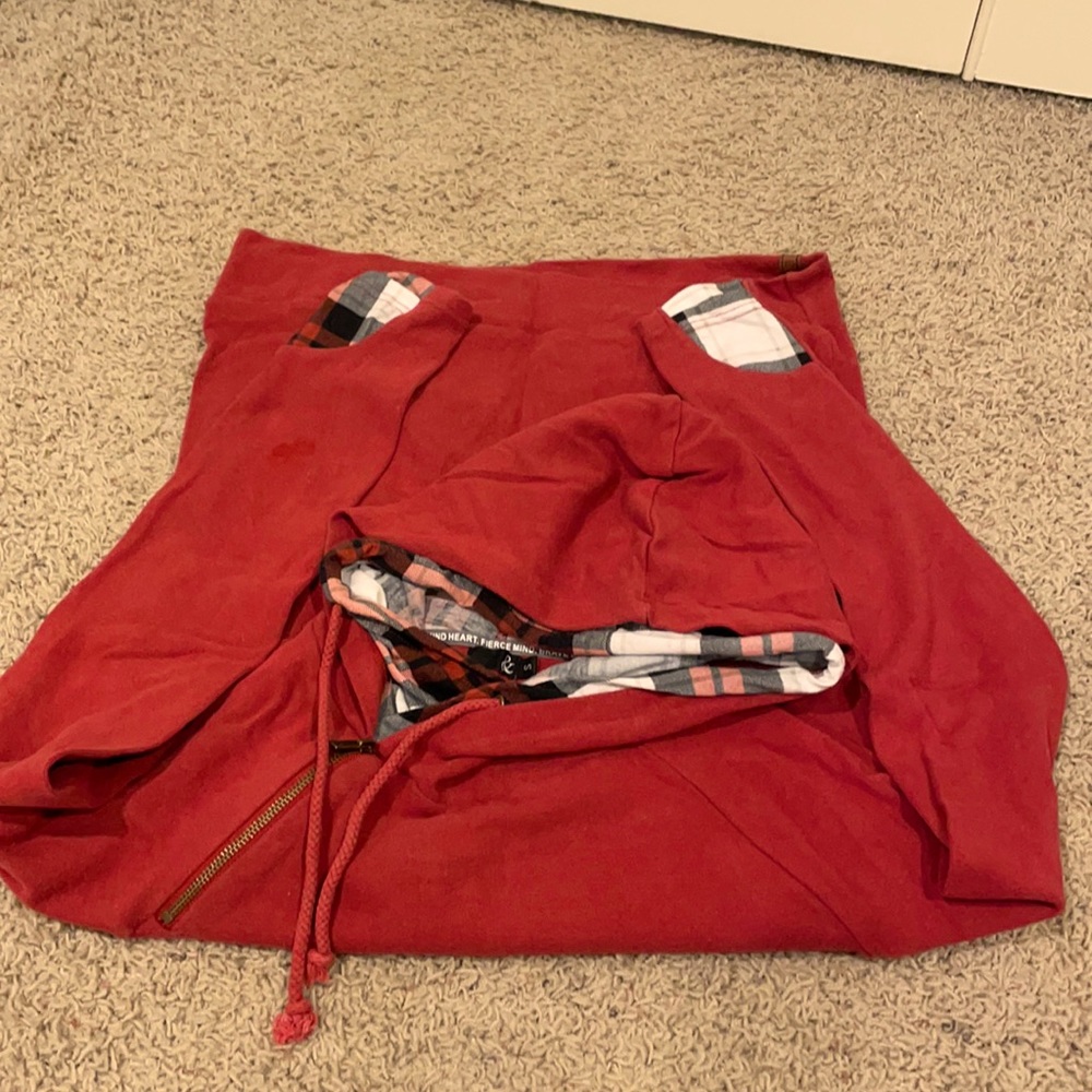 Double-hood hoodie - worn one time - Smoke Free